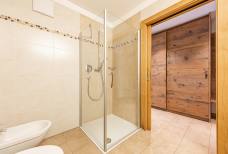 Hotel Föstlerhof in Gais - Villa Ottone: Bagno della camera accessibile 220